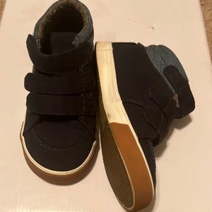 Old Navy boys high top shoes size 10